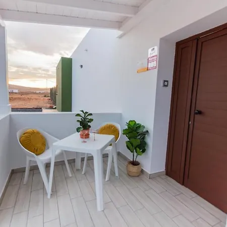 Eclipse Apartment *